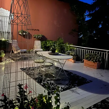 House And Garden 3*